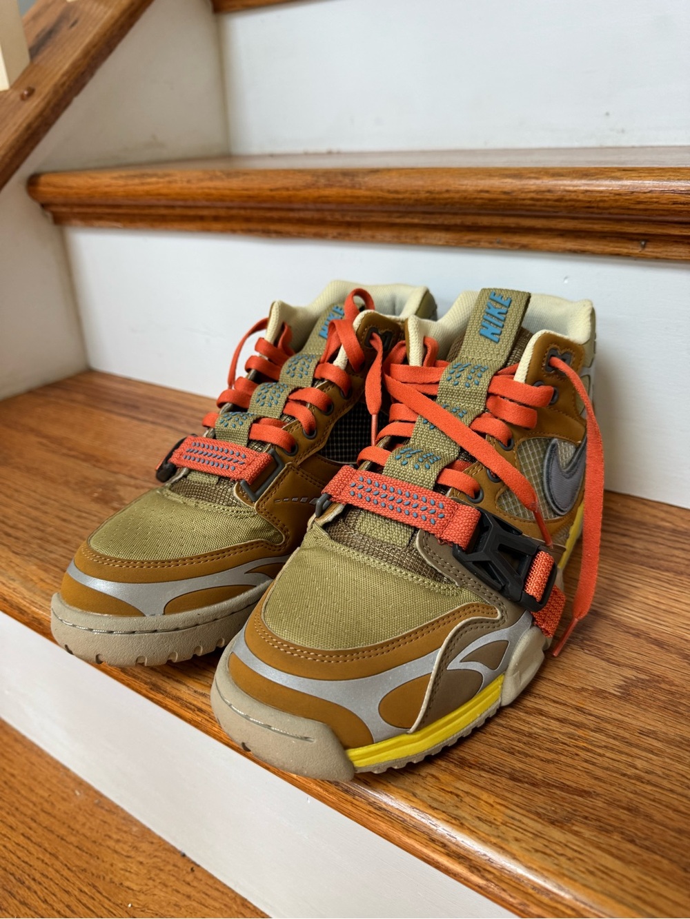Nike Air Olive Green & Orange Trail Sneakers